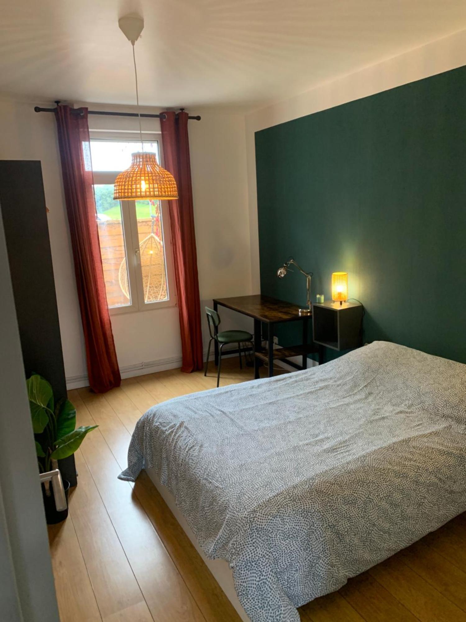 Apartment Avec Terrasse Salle De Sport Et 3 *